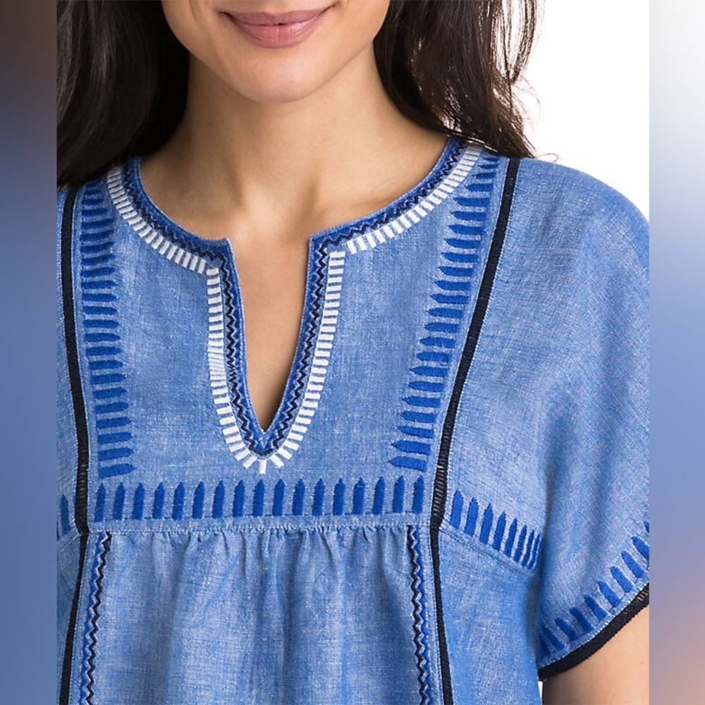 Vineyard Vines Geo Embroidered Top - Picture 2 of 6